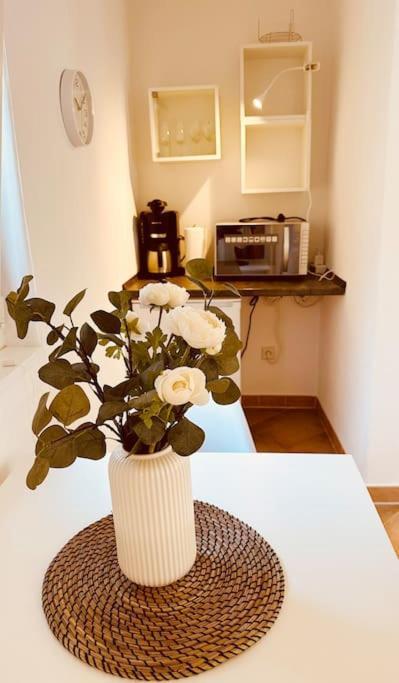 Kuenstler Ferienwohnung Am Weilburger Schloss, Marktplatz 9 Buitenkant foto